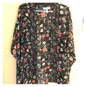 Jessica Simpson Maternity flowered kimono